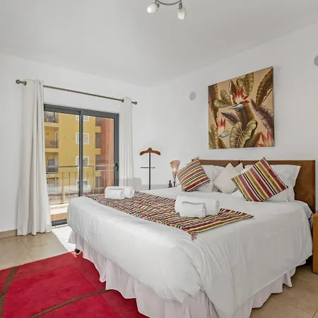 Apartamento Casa Lilou - Apartamento Em Excelente Condominio Com Piscina E Ginasio Lagos