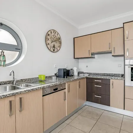Casa Lilou - Apartamento Em Excelente Condominio Com Piscina E Ginasio Apartamento *