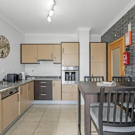 Casa Lilou - Apartamento Em Excelente Condominio Com Piscina E Ginasio Apartamento