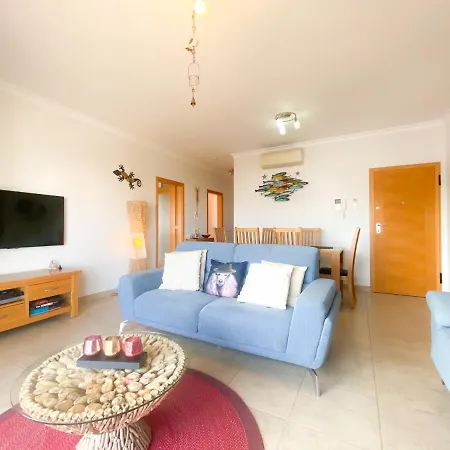 Casa Lilou - Apartamento Em Excelente Condominio Com Piscina E Ginasio * Lagos