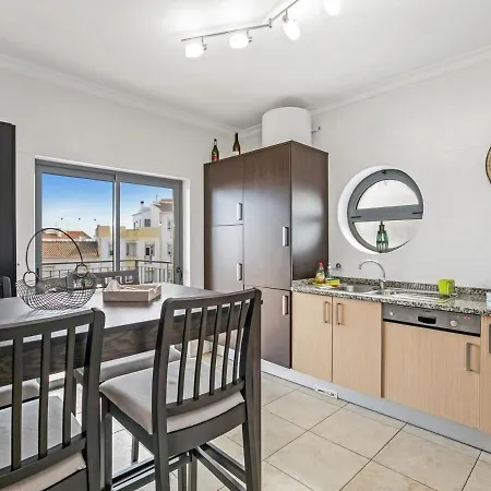 Casa Lilou - Apartamento Em Excelente Condominio Com Piscina E Ginasio *